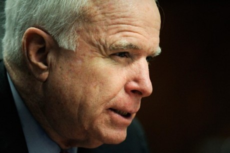 McCain: Putin Bertanggung Jawab Jika Terbukti Separatis Tembak Jatuh MH17