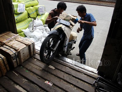 Pengiriman Paket Motor Mulai Ramai