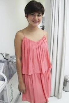 Bianca Liza Perawatan Wajah dengan Emas?