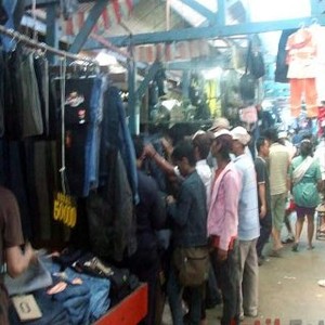 Kemendag: Baju Bekas Impor Tak Sehat Dipakai
