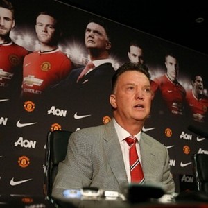 Van Gaal Tak Mau Tergesa-gesa Belanja Pemain