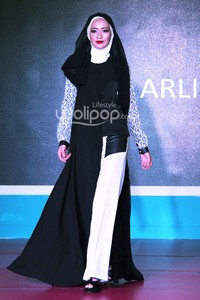 Diya Arli Ramadhan Runway 2015 at Kota Kasablanka. Kuningan. Jakarta. [Foto: Mohammad Abduh/Wolipop]
