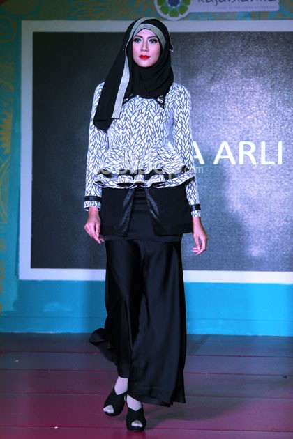 Diya Arli Ramadhan Runway 2015 at Kota Kasablanka. Kuningan. Jakarta. [Foto: Mohammad Abduh/Wolipop]