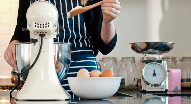 Bikin Kue dengan Stand Mixer Lebih Praktis dan Mudah Asal...