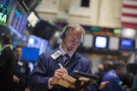 Wall Street Hijau di Tengah Krisis Gaza dan Ukraina