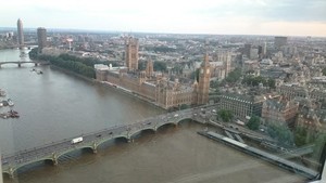 Ini Waktu Paling Tepat Menikmati Big Ben di Atas London Eye