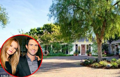 Di Sini Adam Levine Akan Tinggal Setelah Menikah