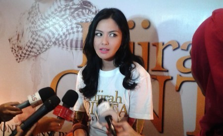 Revalina S Temat Tunggu Hidayah untuk Berhijab