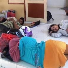 Kehabisan Tiket, Pemudik Tujuan Pulau Sapeken Terlantar di Pelabuhan Jangkar