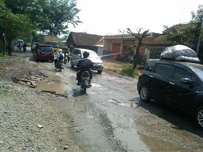 Jembatan Comal Masih Diperbaiki, Tapi Dijamin H-3 Lebaran Bisa Digunakan
