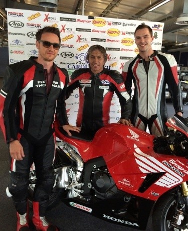 Bintang Film X-Men Belajar Ngebut Pakai CBR600RR