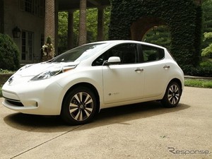 Nissan Uji Coba Lagi Teknologi Cat yang Bikin Mobil Tetap Bersih