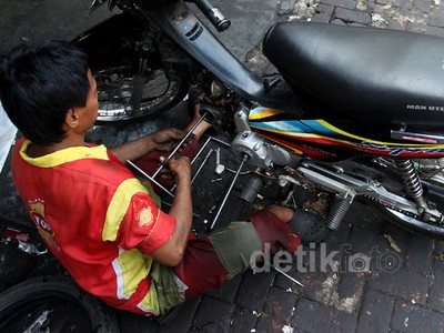 Jelang Mudik, Bengkel Diserbu Warga