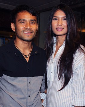 Hamil 6 Bulan, Duma Riris Doyan Ngemil Beras