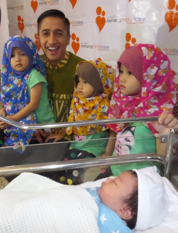 Irfan Hakim: Usia Pernikahan ke-7, Cita-cita Dapat Anak Laki-laki Terkabul