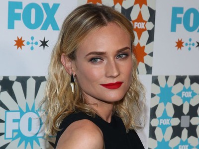 Bibir Merah Merona Diane Kruger
