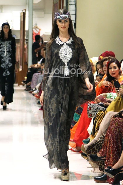 Mel Ahyar Trunk Show 2014. Galeries Lafayette at Pasific Pleace. Jakarta. [Foto: Mohammad Abduh/Wolipop]