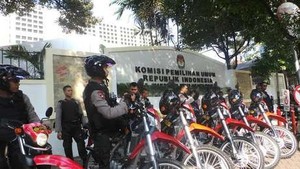 Pengalihan Arus di Depan KPU Bikin Pengendara Bingung