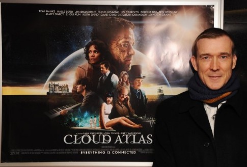 Penulis Cloud Atlas Rilis Cerita Pendek via Twitter