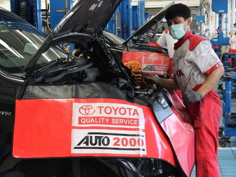 Jelang Lebaran, Bengkel Toyota Diburu Konsumen