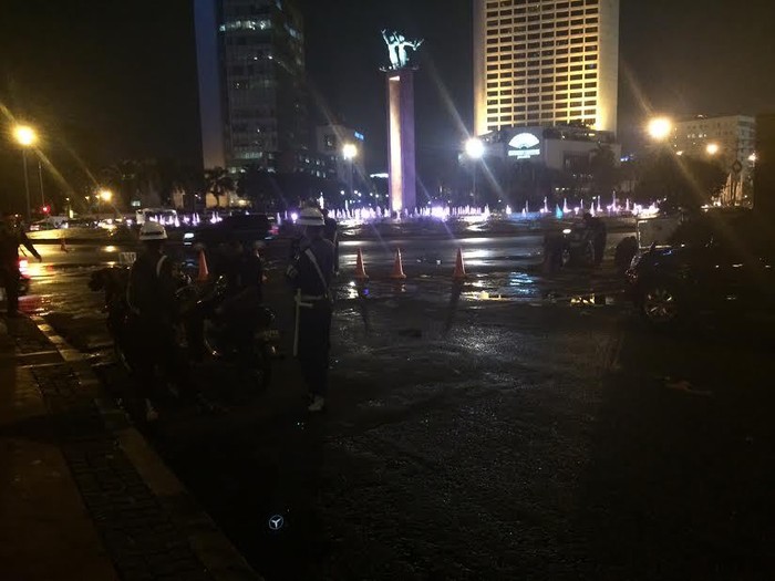 Hujan Deras, Demo Buruh di Bundaran HI Bubar
