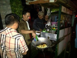 Pedagang di Rumah Jenggala Kecipratan Berkah Syukuran Jokowi-JK
