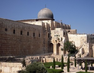 Saat Air Mata Menetes di Masjidil Aqsa Palestina