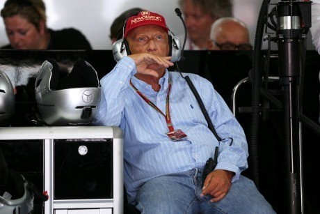 Lauda Sebut Mobil Ferrari dan McLaren Memang Payah