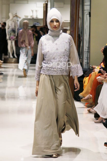 Ria Miranda Trunk Show 2014. Galeries Lafayette at Pasific Pleace. Jakarta. [Foto: Mohammad Abduh/Wolipop]