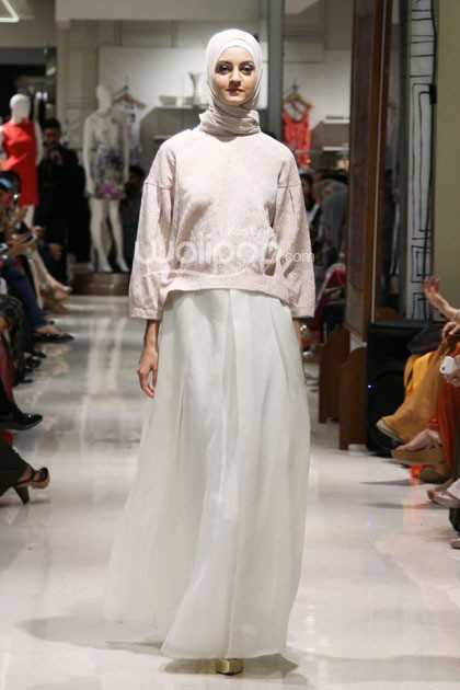 Ria Miranda Trunk Show 2014. Galeries Lafayette at Pasific Pleace. Jakarta. [Foto: Mohammad Abduh/Wolipop]