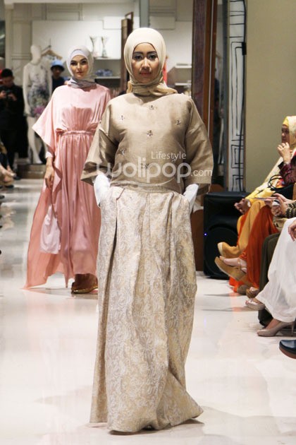Ria Miranda Trunk Show 2014. Galeries Lafayette at Pasific Pleace. Jakarta. [Foto: Mohammad Abduh/Wolipop]