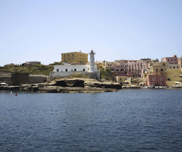 Ini 8 Pulau Nusakambangan Ala Italia (2)