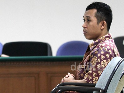 Hendra OB Dituntut 2,5 Tahun Bui
