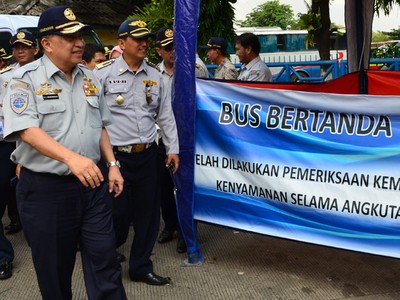 Menhub Pantau Terminal Kampung Rambutan