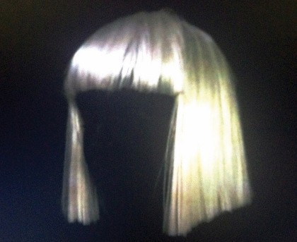 1000 Forms of Fear Sia: Kepiluan yang Indah