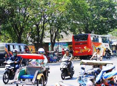 Ini Titik Macet di Jalur Nasional Lamongan-Babat