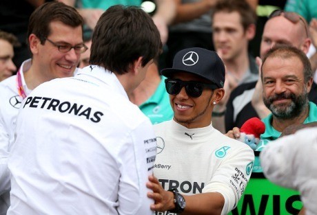 Mercedes dan Hamilton Mulai Bahas Kontrak Baru