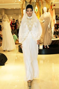 Biyan Trunk Show 2014. Galeries Lafayette at Pasific Pleace. Jakarta. [Foto: Mohammad Abduh/Wolipop]