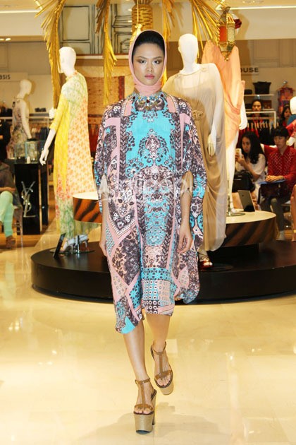 Biyan Trunk Show 2014. Galeries Lafayette at Pasific Pleace. Jakarta. [Foto: Mohammad Abduh/Wolipop]