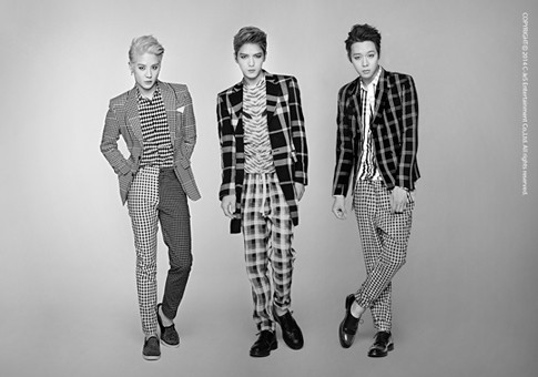 Chris Brown Tulis Lagu untuk JYJ di Album Just Us