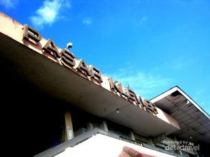 Mudik ke Solo? Yuk Borong Batik di 2 Pasar Ini