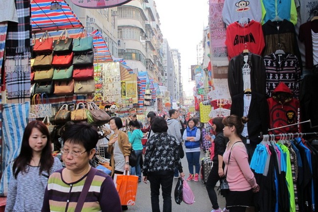 6 Pasar Oleh-oleh Paling Murah di Hong Kong