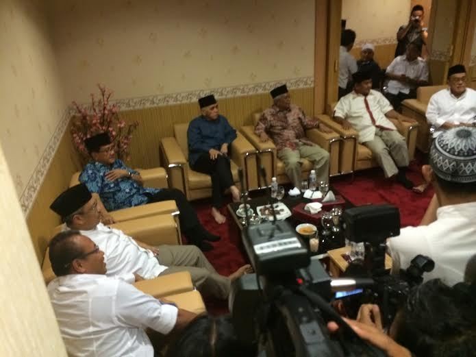 Ini Suasana Pertemuan Prabowo-Hatta dengan Petinggi Golkar di Markas PKS
