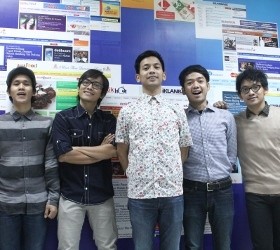 Rilis Vinyl, dMasiv: Kita Jadi Pop Mainstream Pertama!