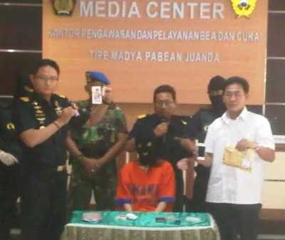 Pemilik Paket Sabu dan Ekstasi Dikirim dari Inggris Salahi Izin Tinggal