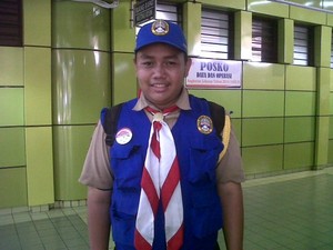Oktaviani Bangga Jadi Pramuka yang Bisa Bantu Pemudik di Stasiun Gambir