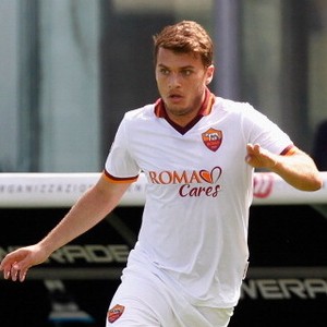 Ljajic Bahagia di Roma