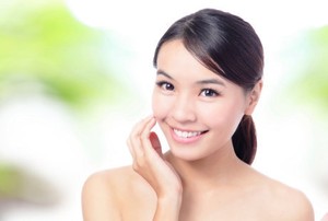 Ingin Punya Kulit Sehat dan Awet Muda? Rajin Gunakan Sunscreen