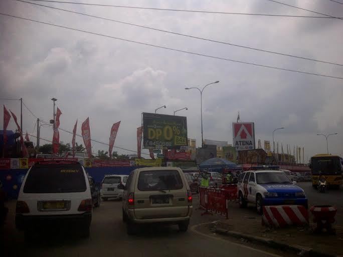 Simpang Jomin Padat, Kecepatan 5-10 Km/jam