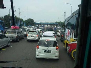 Tol Jakarta-Cikampek Lancar, Selepas Gerbang Tol Merambat
